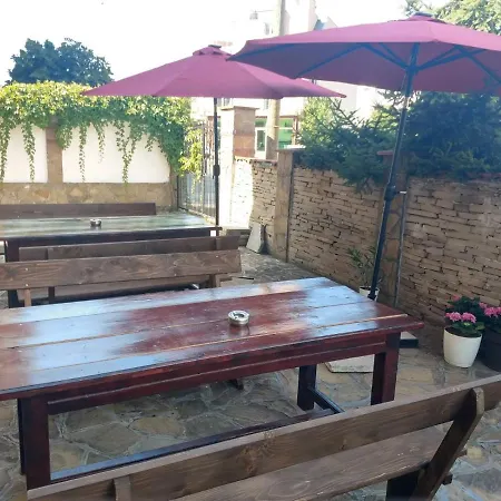 валена град 3*