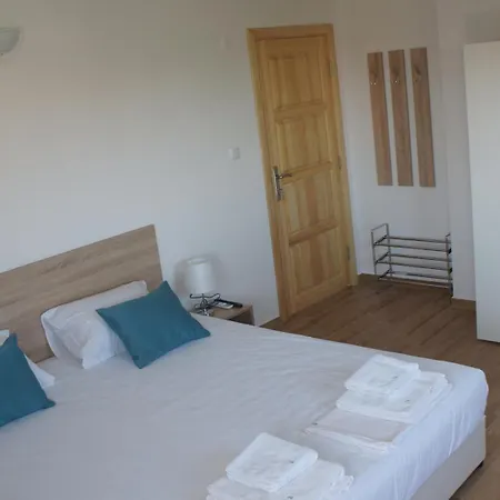 ゲストハウス валена град 3*