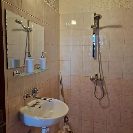 Pensionat валена град Tjernomorets