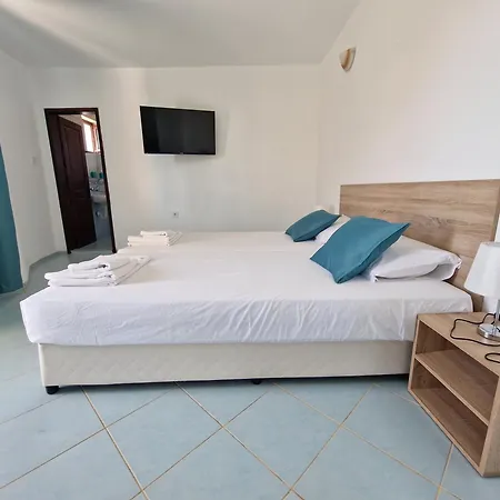 Pensionat валена град Tjernomorets