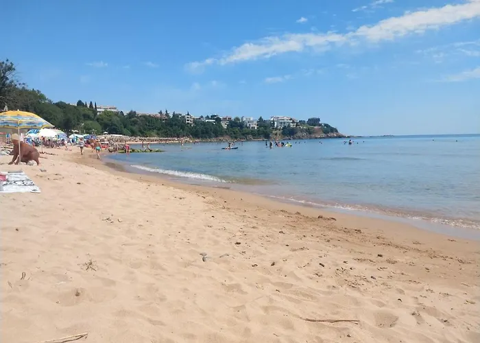 Konukevi валена град