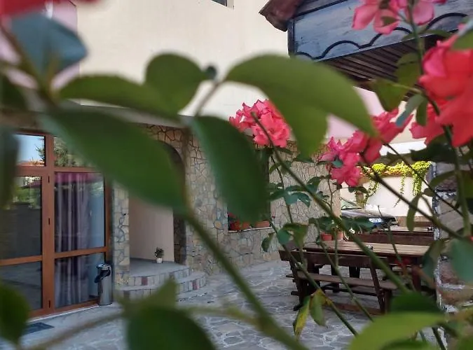 валена град 3* Chernomorets