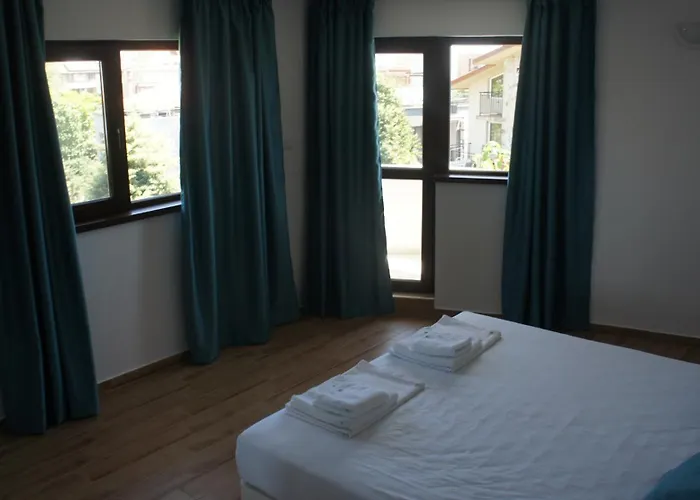 валена град Konukevi Chernomorets