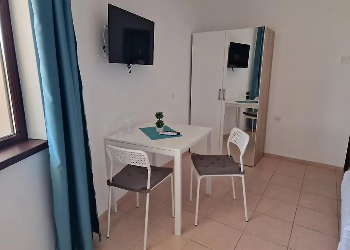 Konukevi валена град 3*