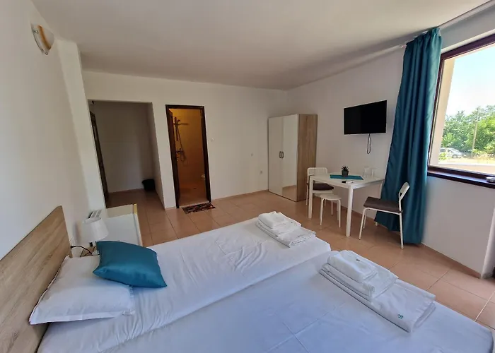 валена град 3*