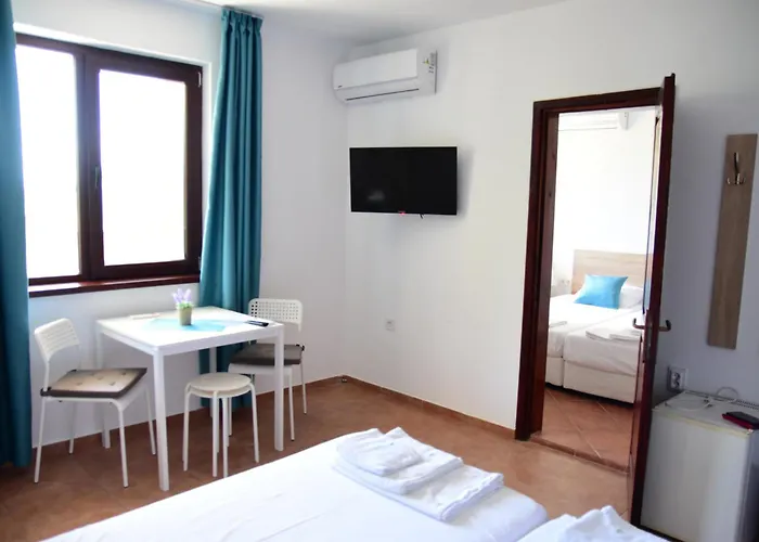 валена град Konukevi Chernomorets