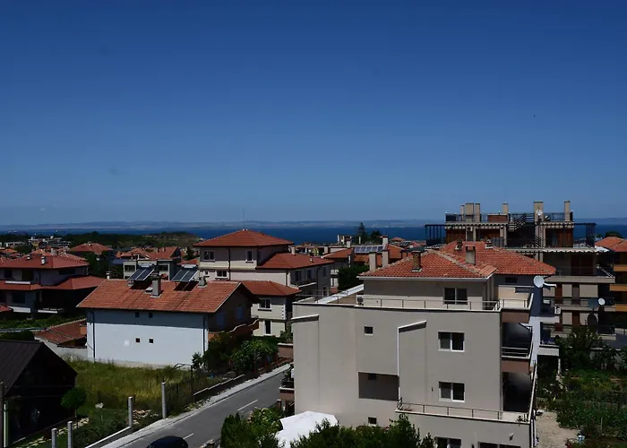 валена град 3*