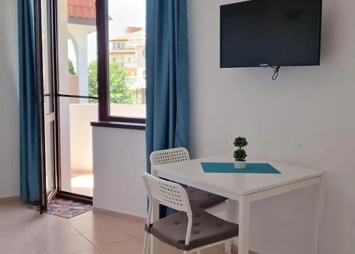 валена град 3* Chernomorets