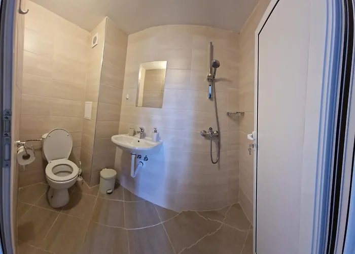 валена град Konukevi